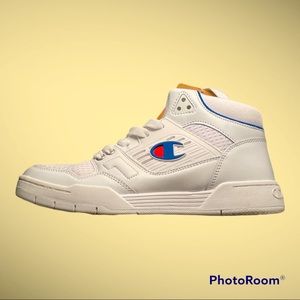 Champion shoes never used Size:4y